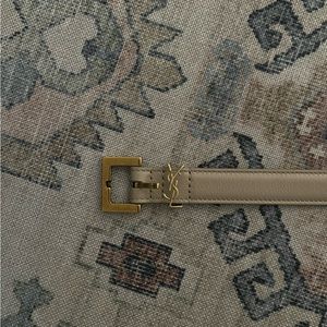 Saint Laurent narrow leather belt in dark beige, size 90 cm (Medium)